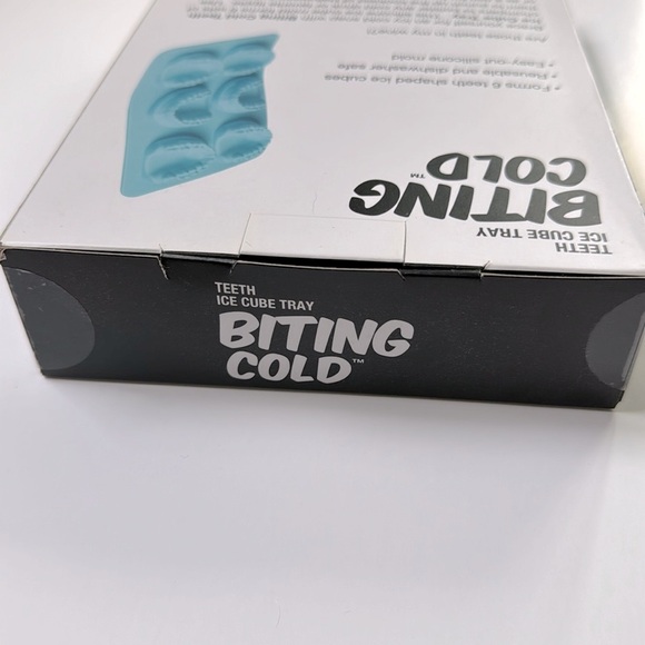 Protocol Biting Cold Teeth Ice Cube Tray NWT - Picture 15 of 15